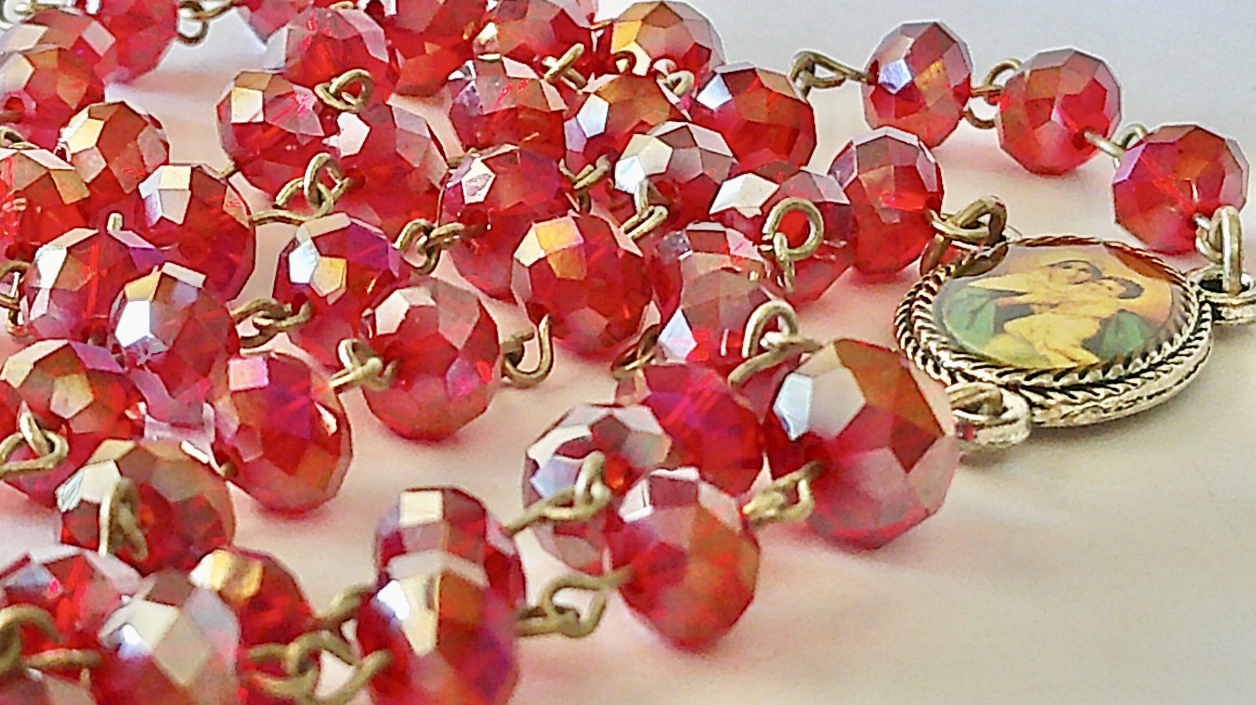 Our Lady of Mount Carmel Glass Crystal Rosary - Image 3