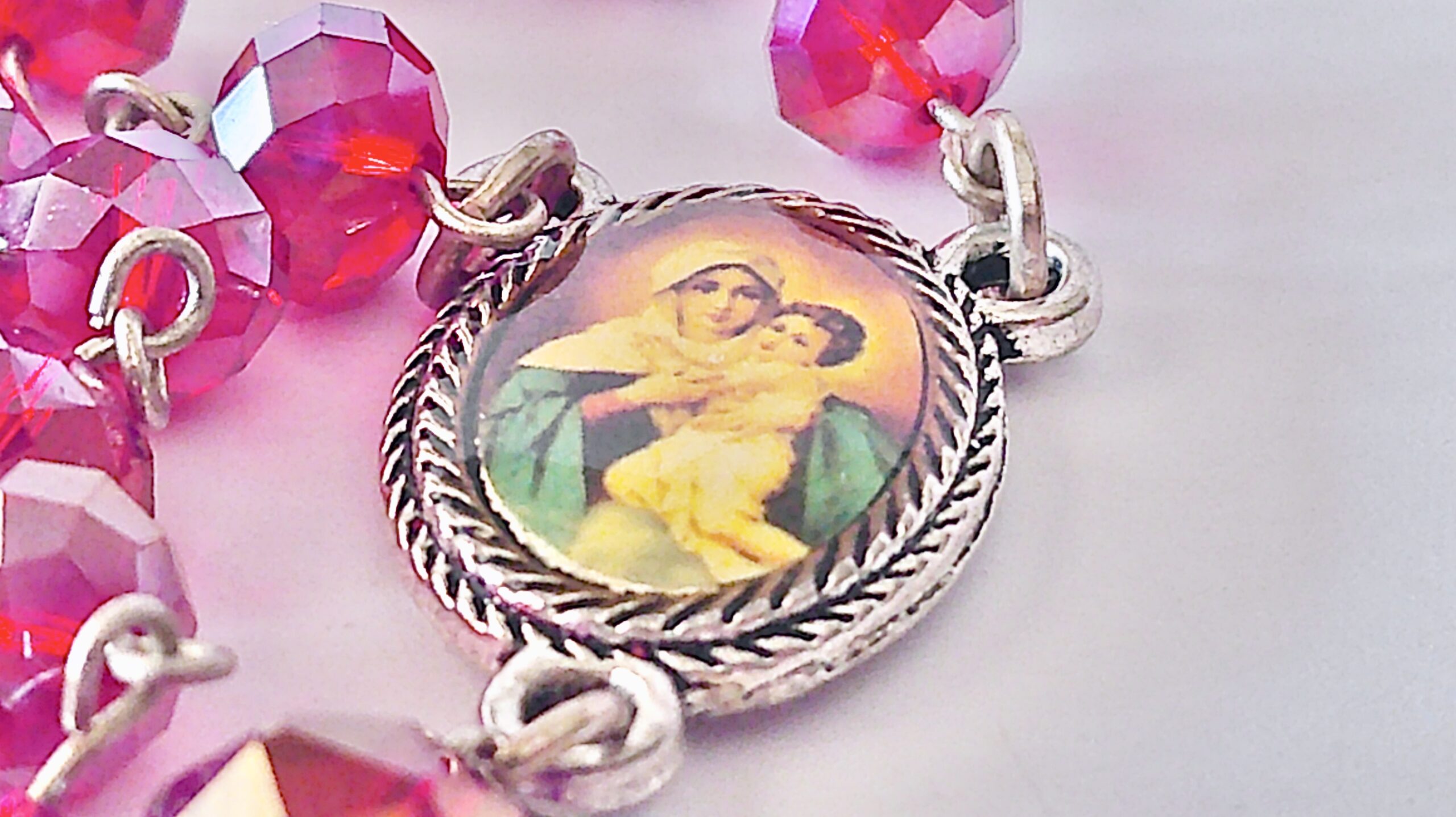 Our Lady of Mount Carmel Glass Crystal Rosary - Image 4